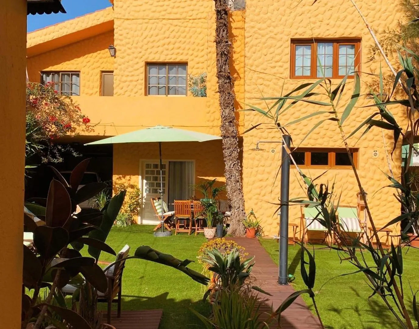 Villa Strelitzia Gran Canaria contacts